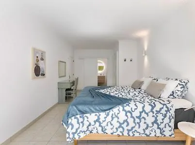 Casa Ida, Branca Lagos