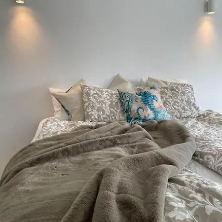 Casa Ida, Branca * لاغوس