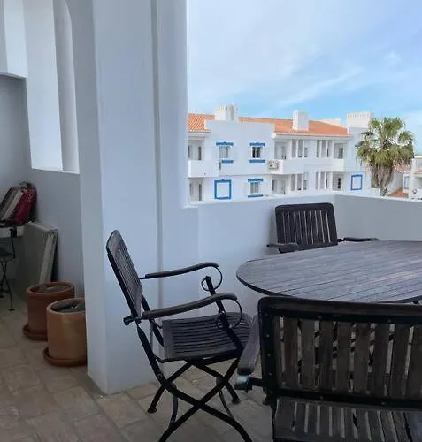 Casa Ida, Branca アパート *